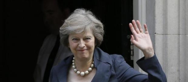 Theresa May vuole un Regno Unito forte all'interno e all'esterno Theresa May vuole un Regno Unito forte all'interno e all'esterno