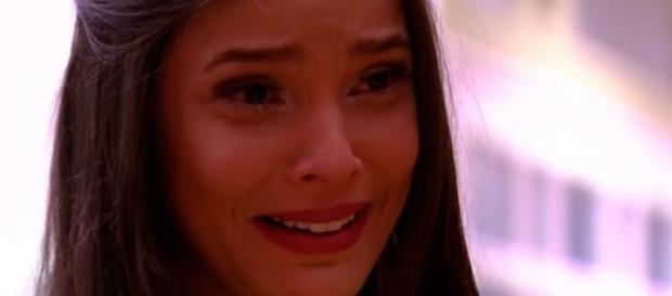 Emilly apenas garantiu que ia gastar dinheiro para o seu futuro Emilly apenas garantiu que ia gastar dinheiro para o seu futuro