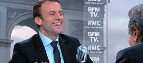 À l'oral de Bourdin sur BFM, Emmanuel Macron fait pratiquement un sans-faute. Commentaires sur les réseaux : BFM roule pour Macron.