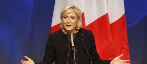 Francia: disordini al comizio per le elezioni tenuto da Marine Le Pen