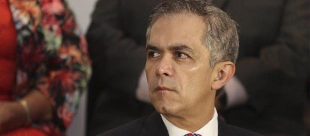 Algunos de los funcionarios superan el salario de Mancera por casi 40 mil pesos. Algunos de los funcionarios superan el salario de Mancera por casi 40 mil pesos.