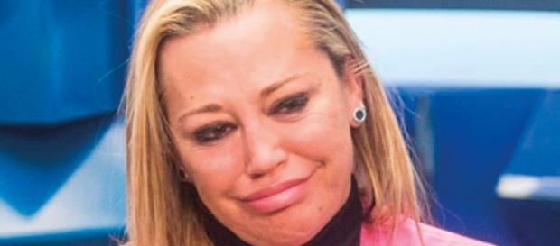 Belén no ha podido esconder que está enfadada con Jesulín Belén no ha podido esconder que está enfadada con Jesulín