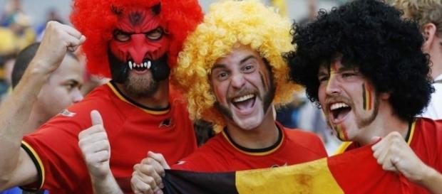 drapeau belge est-il à l'envers depuis 183 ans ? - europe1.fr drapeau belge est-il à l'envers depuis 183 ans ? - europe1.fr