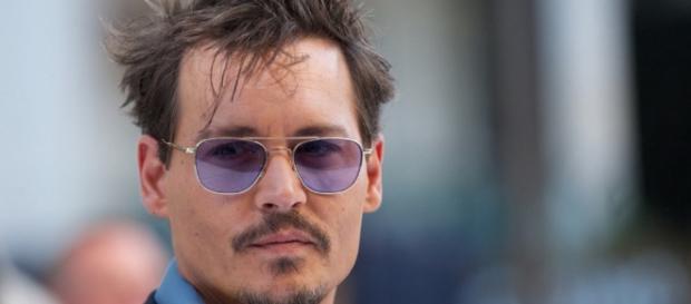 Johnny Depp Injures Hand While in Australia Filming Pirates of the ... - omojuwa.com Johnny Depp Injures Hand While in Australia Filming Pirates of the ... - omojuwa.com