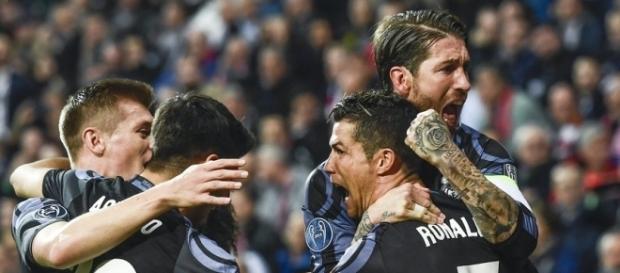 O Real Madrid procura mais uma meia-final da Liga dos Campeões O Real Madrid procura mais uma meia-final da Liga dos Campeões