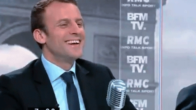 À l'oral de Bourdin sur BFM, Emmanuel Macron fait pratiquement un sans-faute. Commentaires sur les réseaux : BFM roule pour Macron.