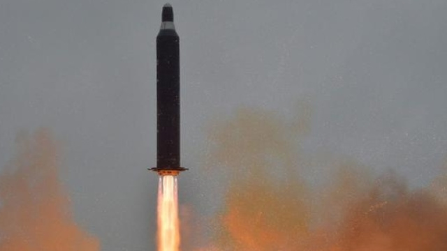 il rischio di una guerra nucleare aumenta ogni ora di pi&ugrave;