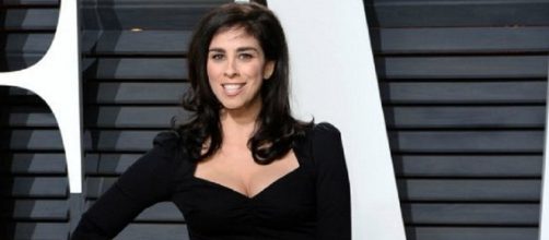 Sarah Silverman blasts Donald Trump at a protest calling for his release of tax returns [Image credit: @MyTrackingBoard /Twitter]