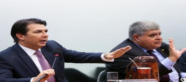 Deputados Arthur Maia e Carlos Marun durante comissão especial da Câmara responsável pela reforma da Previdência Deputados Arthur Maia e Carlos Marun durante comissão especial da Câmara responsável pela reforma da Previdência
