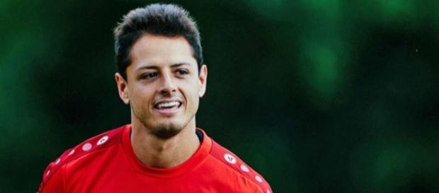 Chicharito se enfrenta a su ex equipo en la Champions Chicharito se enfrenta a su ex equipo en la Champions