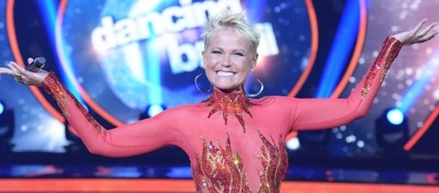 Xuxa se empolga e acaba falando demais. Xuxa se empolga e acaba falando demais.