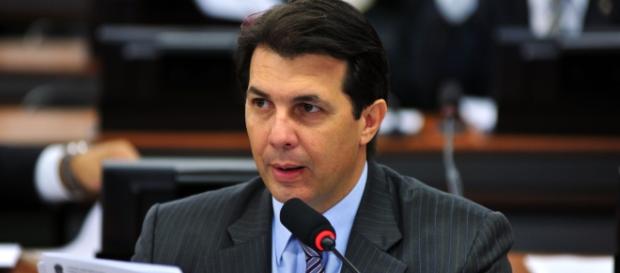 Deputado Arthur Maia surpreendeu até aliados com algumas das alterações na proposta da reforma da Previdência. Deputado Arthur Maia surpreendeu até aliados com algumas das alterações na proposta da reforma da Previdência.
