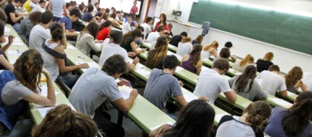 El título de la ESO se podrá obtener sin aprobar la etapa y con ... - elespanol.com El título de la ESO se podrá obtener sin aprobar la etapa y con ... - elespanol.com