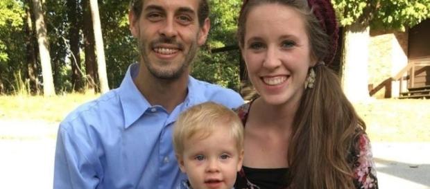 Jill Duggar & Derick Dillard's Son Suffers Burn, Infection ... - inquisitr.com Jill Duggar & Derick Dillard's Son Suffers Burn, Infection ... - inquisitr.com