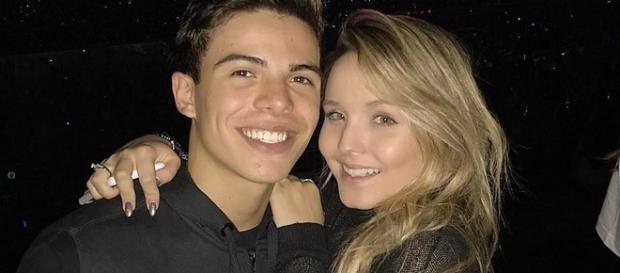 Larissa Manoela e Thomaz Costas juntos Larissa Manoela e Thomaz Costas juntos