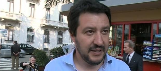 Mariano Comense, il prete durante la messa: “O si sta con Salvini ... - espansionetv.it Mariano Comense, il prete durante la messa: “O si sta con Salvini ... - espansionetv.it