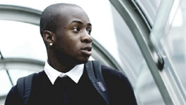 Milo Smith nel video di "Lettera di motivazione".