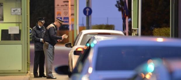 ATENȚIE români! Noi reglementări la FRONTIERĂ ATENȚIE români! Noi reglementări la FRONTIERĂ
