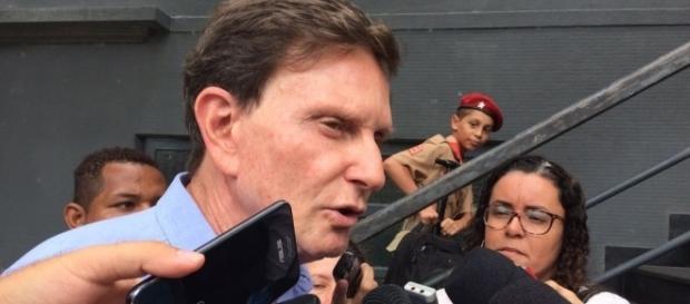 Crivella anunciou que irá blindar paredes das escolas públicas (Foto: Reprodução) Crivella anunciou que irá blindar paredes das escolas públicas (Foto: Reprodução)
