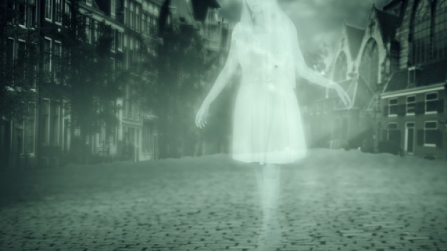 Daniel Nemes sostiene di poter catturare l'immagine dei fantasmi.