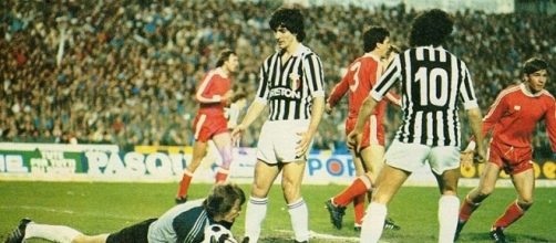 Młynarczyk, Rossi e Platini in Juventus-Widzew Lodz, semifinale di Coppa dei Campioni 1982/83