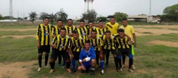 El conjunto consiguió su primer trofeo a nivel municipal El conjunto consiguió su primer trofeo a nivel municipal