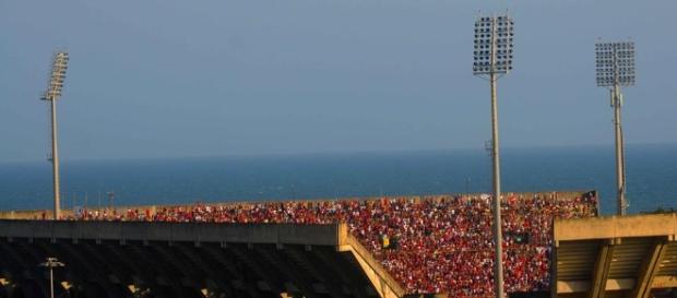 in foto una panoramnica dello stadio Arechi durante un incontro della Salernitana in foto una panoramnica dello stadio Arechi durante un incontro della Salernitana