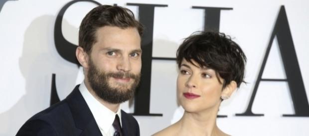 Is Jamie Dornan's alleged romance with Dakota Johnson too much for the actor's wife? (via Blasting News library) Is Jamie Dornan's alleged romance with Dakota Johnson too much for the actor's wife? (via Blasting News library)