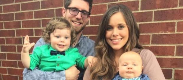 Jessa Duggar Seewald Responds To Criticism Of Family Easter Photo - inquisitr.com Jessa Duggar Seewald Responds To Criticism Of Family Easter Photo - inquisitr.com