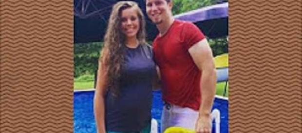 Jessa Seewald preaches modesty, dresses immodestly? (YouTube) Jessa Seewald preaches modesty, dresses immodestly? (YouTube)