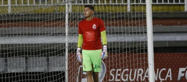 Neto acusa o presidente do time de agressão Neto acusa o presidente do time de agressão