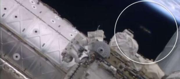UFO' appears to watch NASA astronauts on ISS spacewalk - Houston ... - chron.com UFO' appears to watch NASA astronauts on ISS spacewalk - Houston ... - chron.com