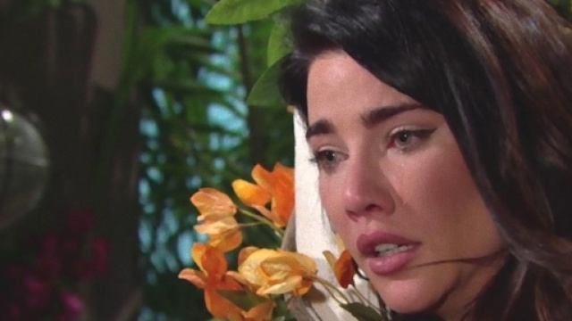 Beautiful: Sally Spectra arrestata.