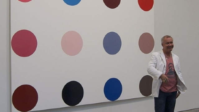 In mostra i tesori dell&rsquo;incredibile di Damien Hirst a Venezia.