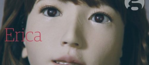 Erica, l'androide giapponese in assoluto più somigliante a un essere umano, ci aiuta a capire meglio noi stessi. Foto: youtube