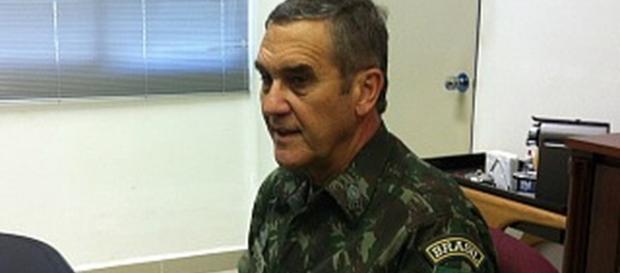 General Eduardo Villas Bôas foi sondado por políticos esquerdistas dias antes do impeachment da ex-presidente Dilma Rousseff General Eduardo Villas Bôas foi sondado por políticos esquerdistas dias antes do impeachment da ex-presidente Dilma Rousseff
