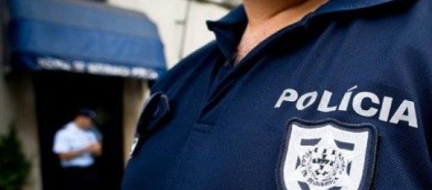 PSP apanha burlão de idosos, que vai para a cadeia. PSP apanha burlão de idosos, que vai para a cadeia.