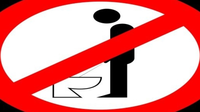 Fa pip&igrave; in strada e lo multano di 10mila euro