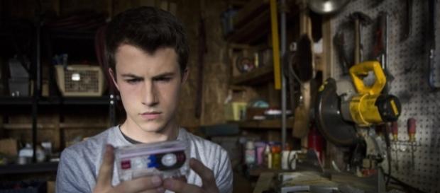 Dylan Minette dans le rôle de Clay Jensen dans 13Reasons Why Dylan Minette dans le rôle de Clay Jensen dans 13Reasons Why