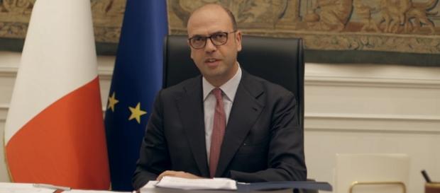 Il ministro degli Affari esteri, Angelino Alfano Il ministro degli Affari esteri, Angelino Alfano