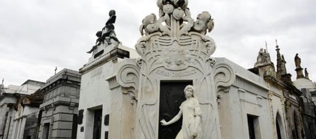 Recoleta, entre los cementerios más increíbles del mundo - clarin.com Recoleta, entre los cementerios más increíbles del mundo - clarin.com