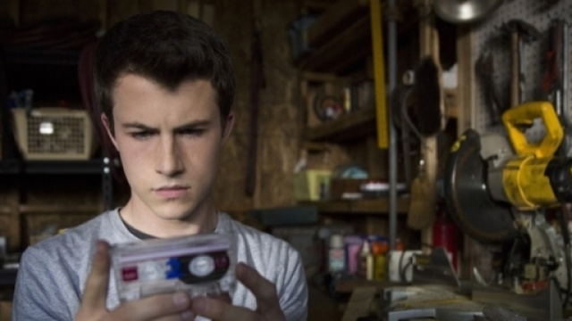 Dylan Minette dans le rôle de Clay Jensen dans 13Reasons Why