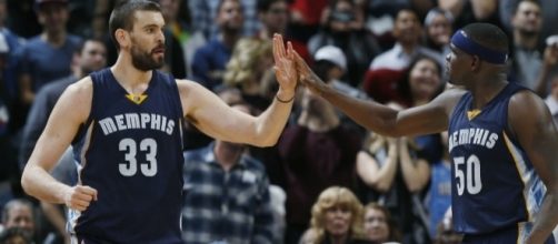 Marc Gasol came up with the big shot to win Game 3 for Memphis in OT. [Image via Blasting News image library/inquisitr.com]