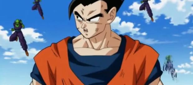Gohan es sorprendido por Piccolo Gohan es sorprendido por Piccolo