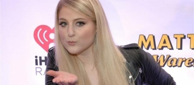 "Amate más a ti mismo", Meghan Trainor "Amate más a ti mismo", Meghan Trainor