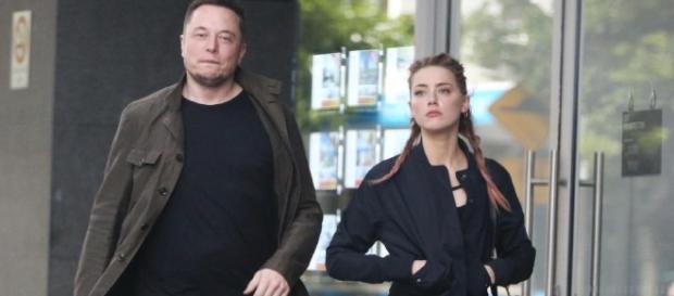 Billionaire Elon Musk is on the Gold Coast alongside actress Amber ... - com.au Billionaire Elon Musk is on the Gold Coast alongside actress Amber ... - com.au