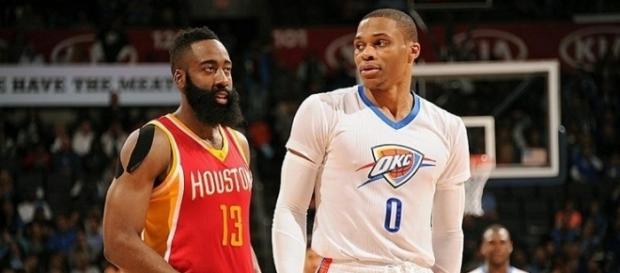 James Harden e Russell Westbrook (via- Getty Images) James Harden e Russell Westbrook (via- Getty Images)