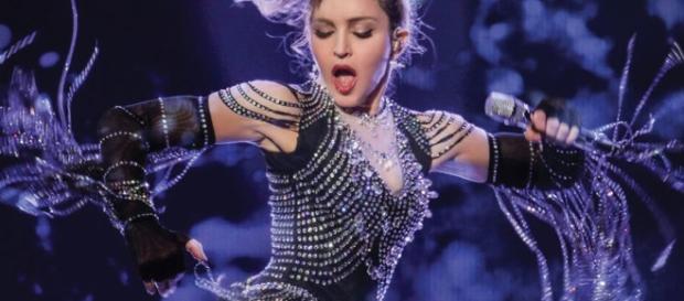 La reazione di madonna all'annuncio di un film sulla sua vita La reazione di madonna all'annuncio di un film sulla sua vita