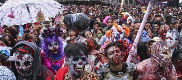 Marcha de Zombies en la ciudad de México. Marcha de Zombies en la ciudad de México.