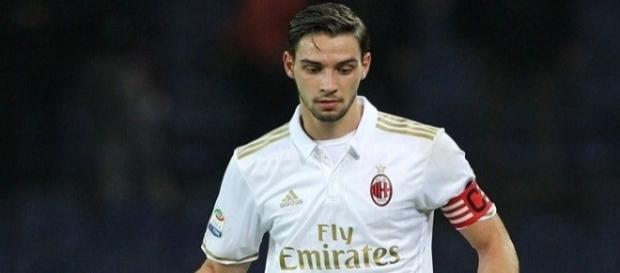 Mattia De Sciglio è finito nel tritacarne della domenica negativa del Milan sconfitto dall'Empoli Mattia De Sciglio è finito nel tritacarne della domenica negativa del Milan sconfitto dall'Empoli